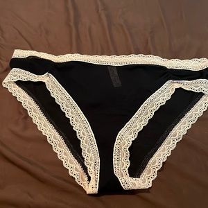 Gillian & O’Malley intimates